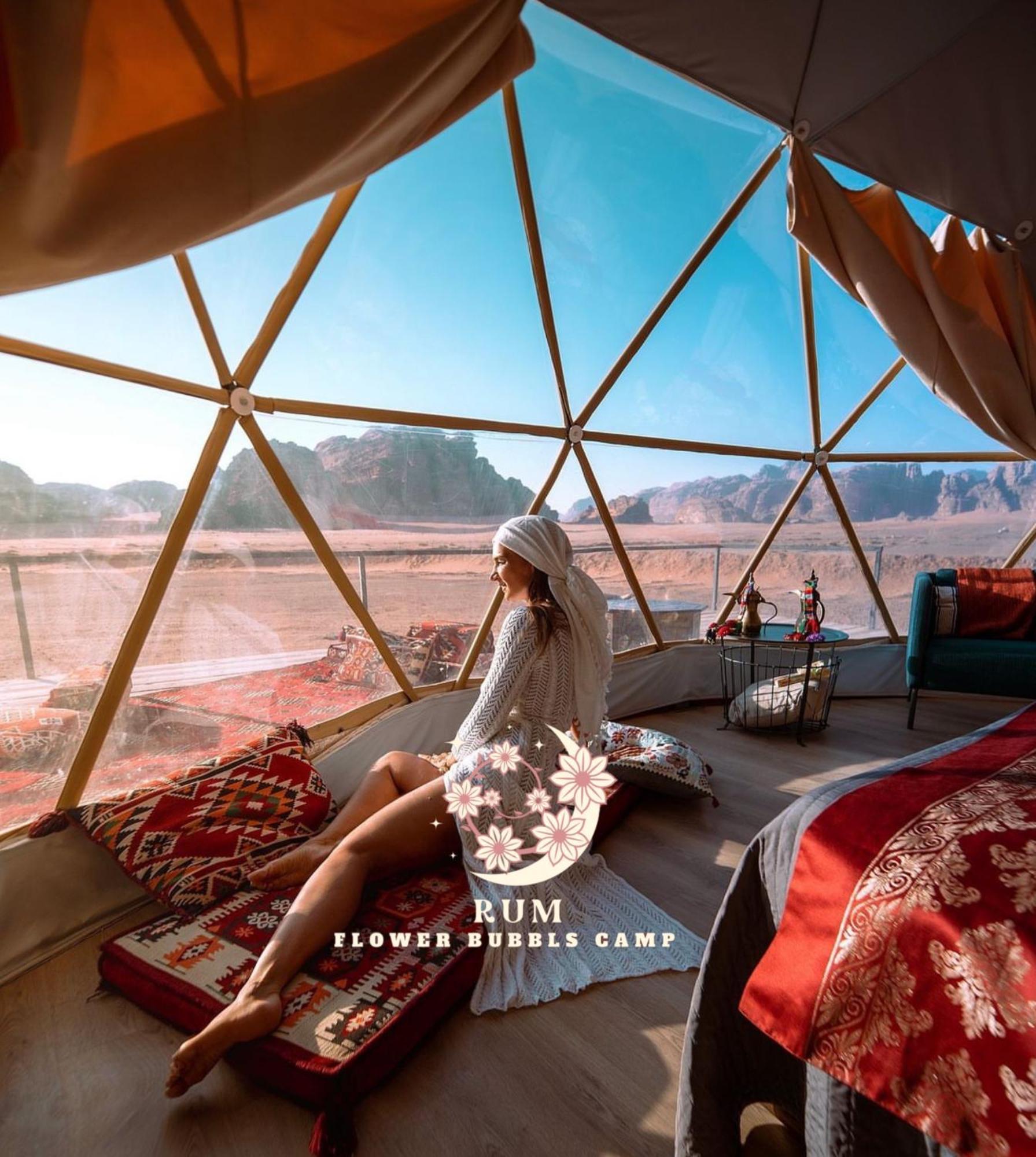Rum Flower Bubbles Luxury Camp Wadi Rum Exterior photo